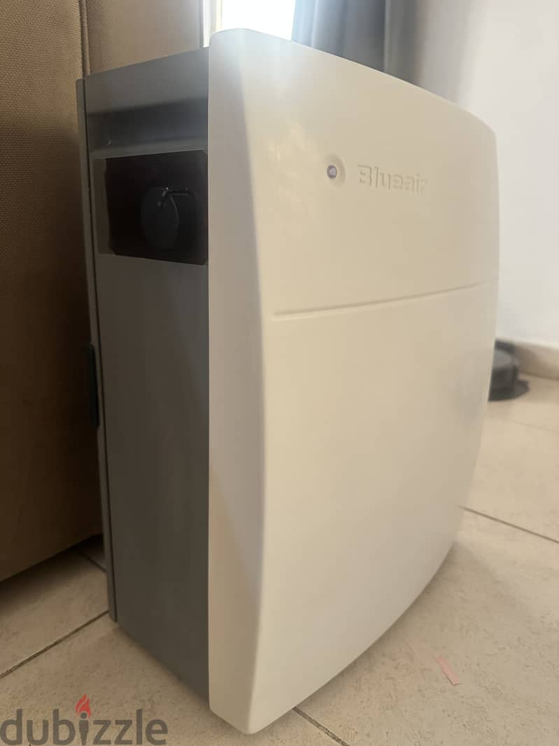 Blueair 203 Air Purifier, with some cosmetic marks 2