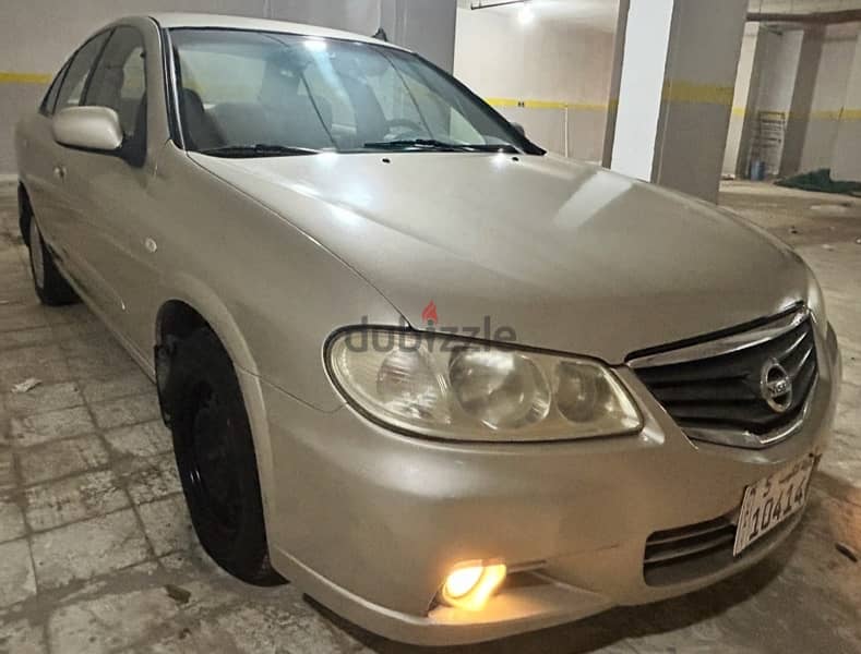 Nissan Sunny 2011 4