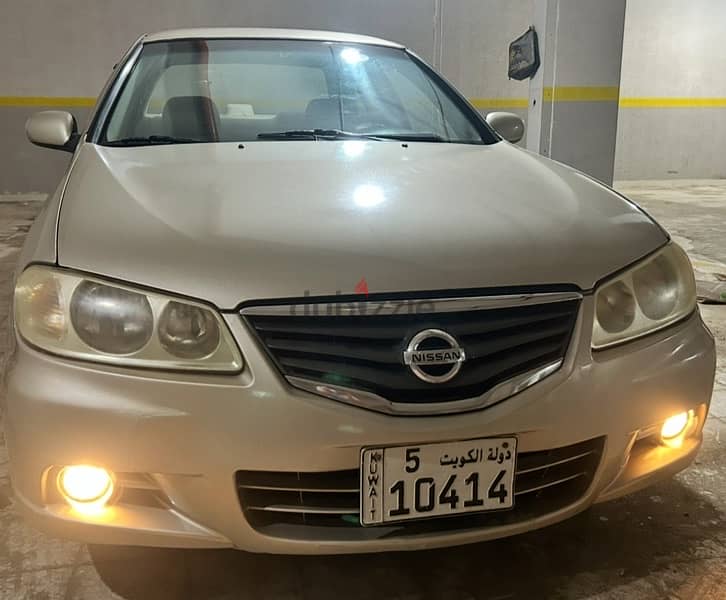 Nissan Sunny 2011 5