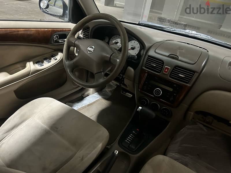 Nissan Sunny 2011 13