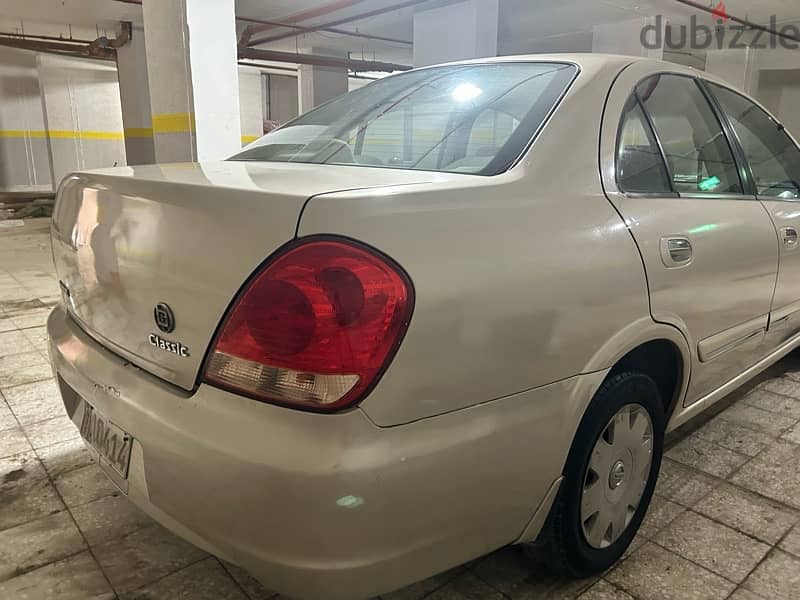 Nissan Sunny 2011 16