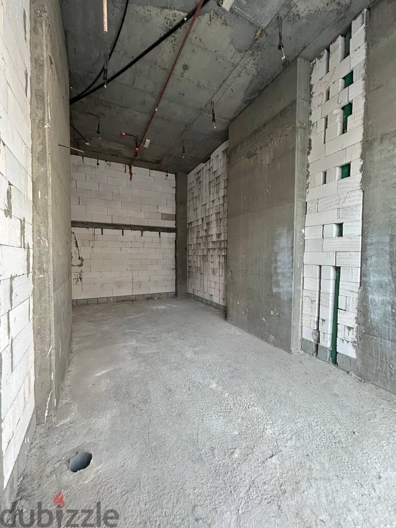Retail Shop for Rent in Al-Qibla (with Rent-Free Grace Period) 2