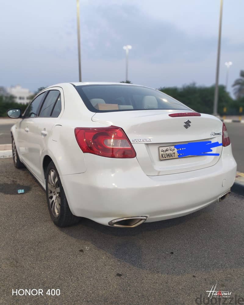 Suzuki Kizashi 2011 2