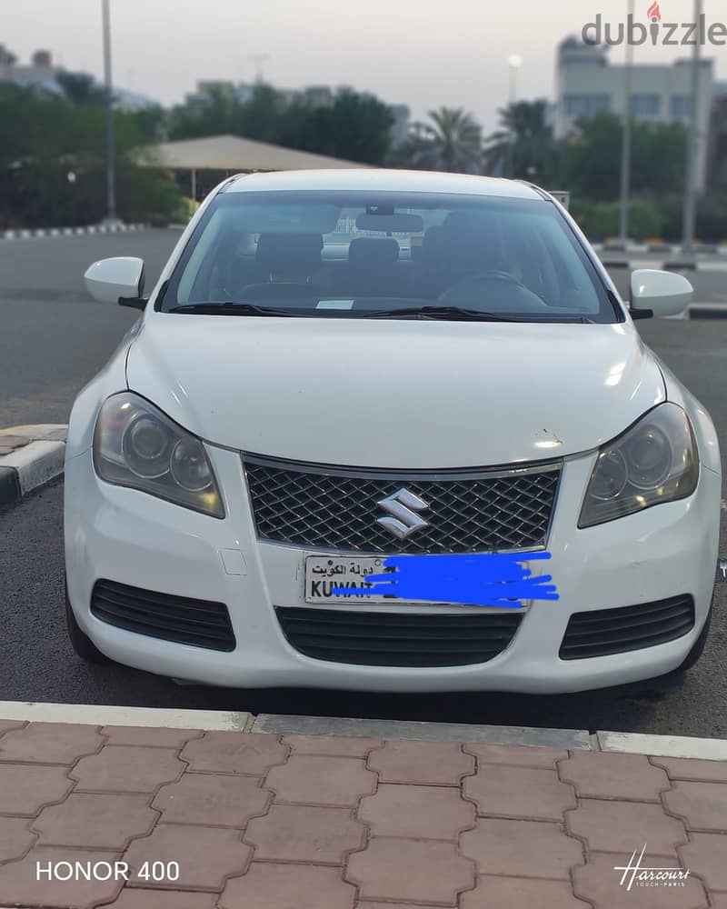 Suzuki Kizashi 2011 4