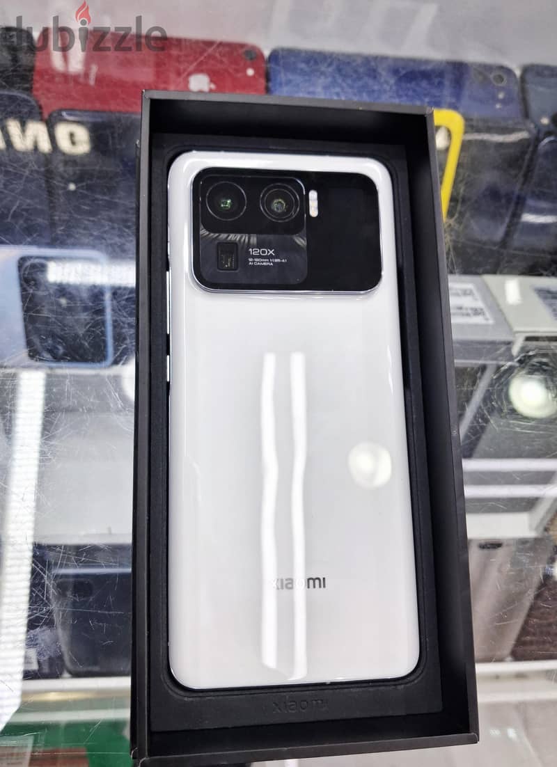 Xiaomi 11 Ultra 5G with 12gb ram 256gb. with box cable 3