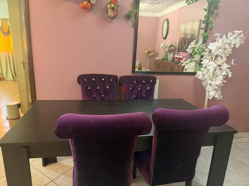 bedroom set with dining table and Center Table for sale 6