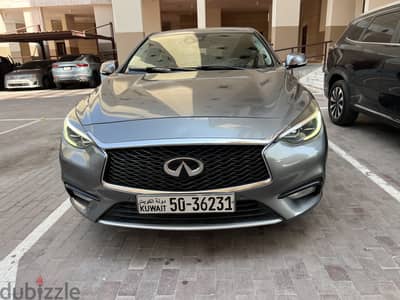 INFINITI Q30 2018 ( lady use  )
