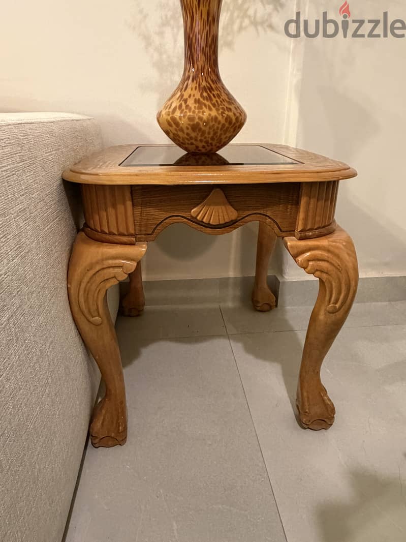 Coffee and side tables 1