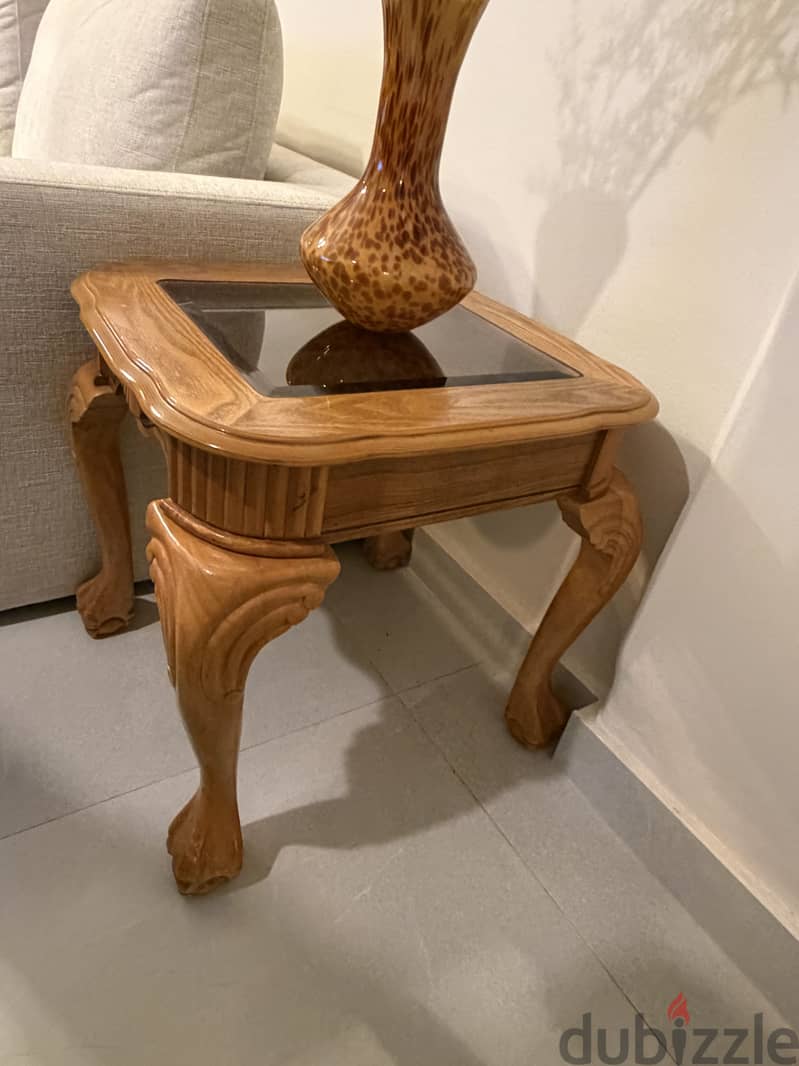 Coffee and side tables 2