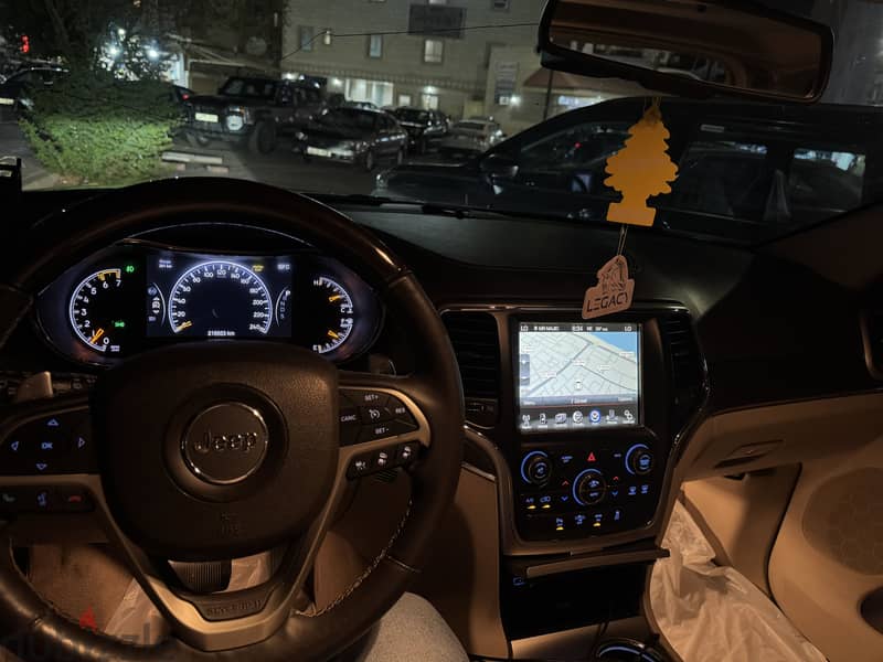 جيب جراند شيروكى 2015 8
