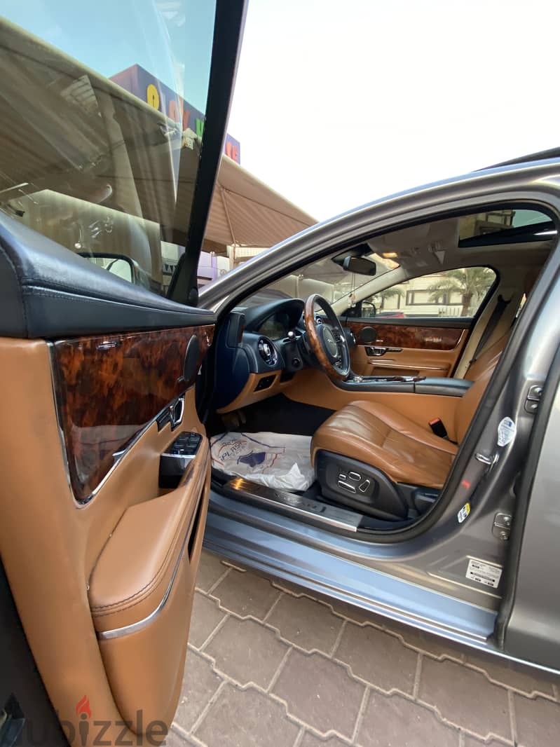 Jaguar XJ 2014 14