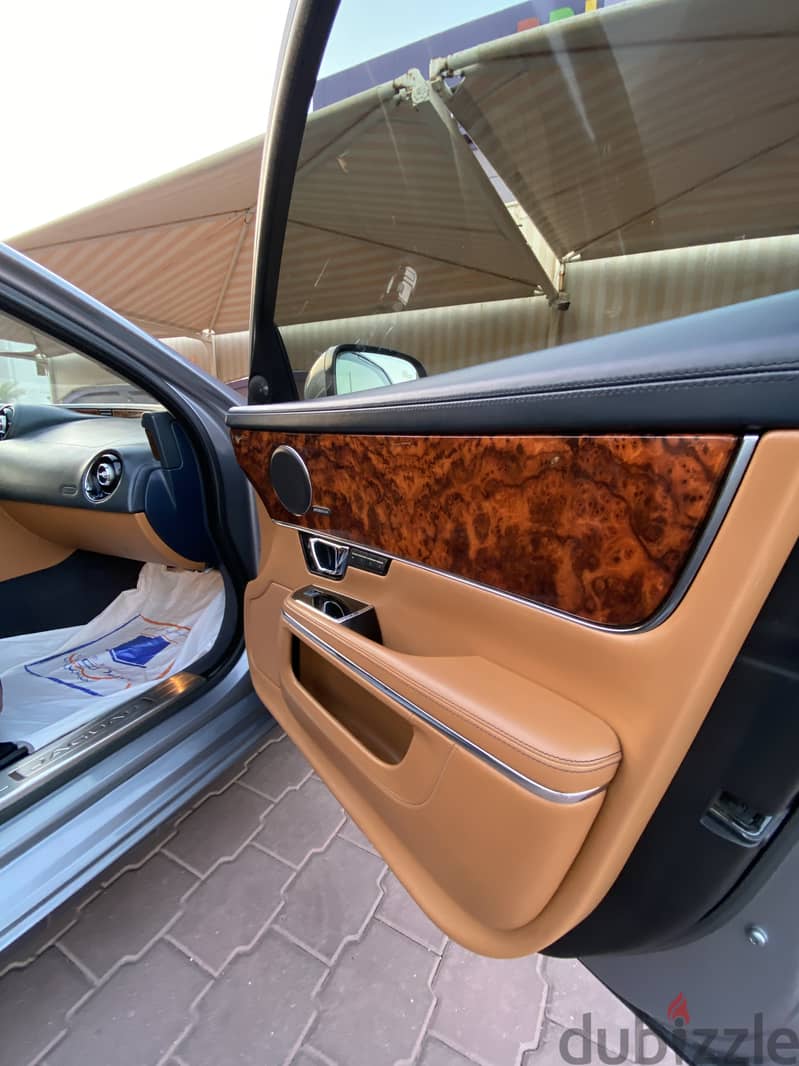 Jaguar XJ 2014 18