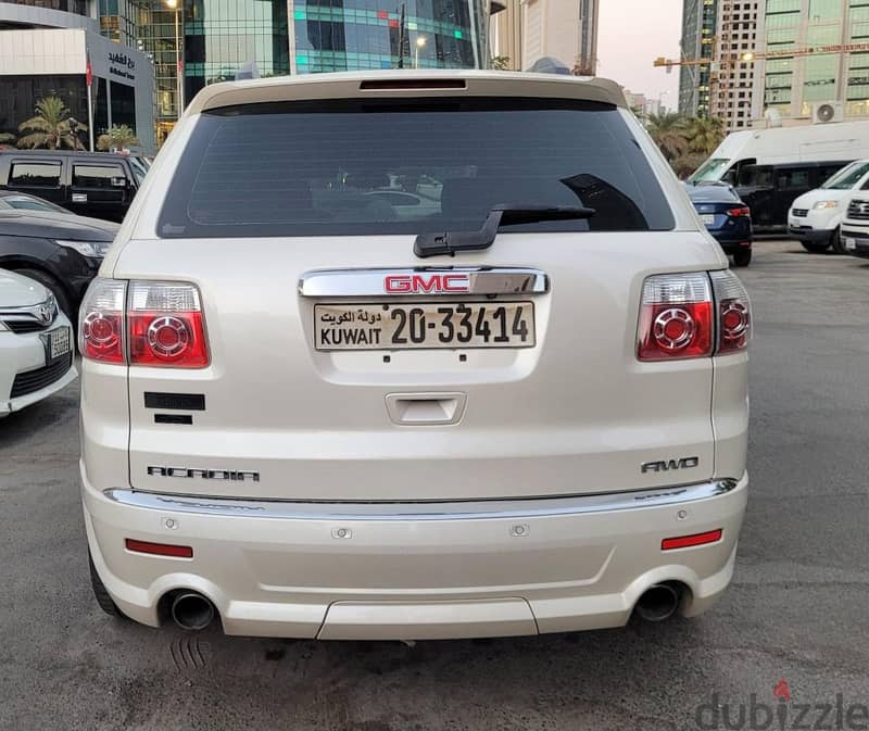 GMC Acadia 2012 3