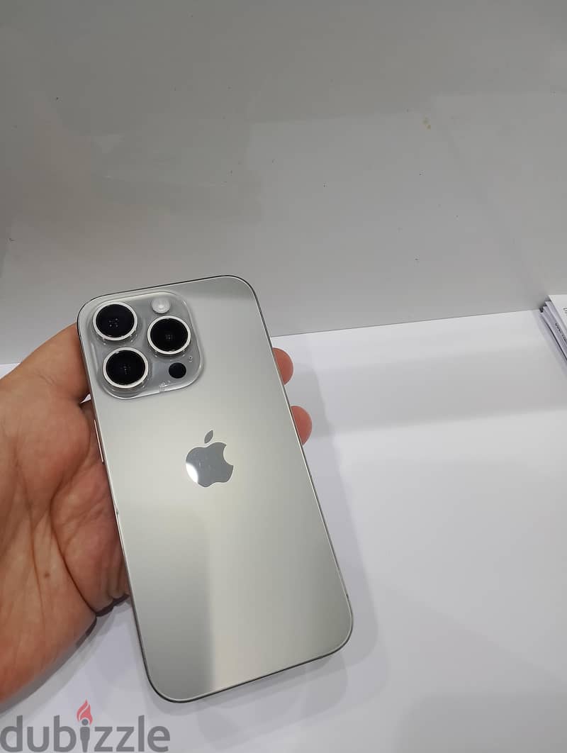 iPhone 15pro 256GB 3