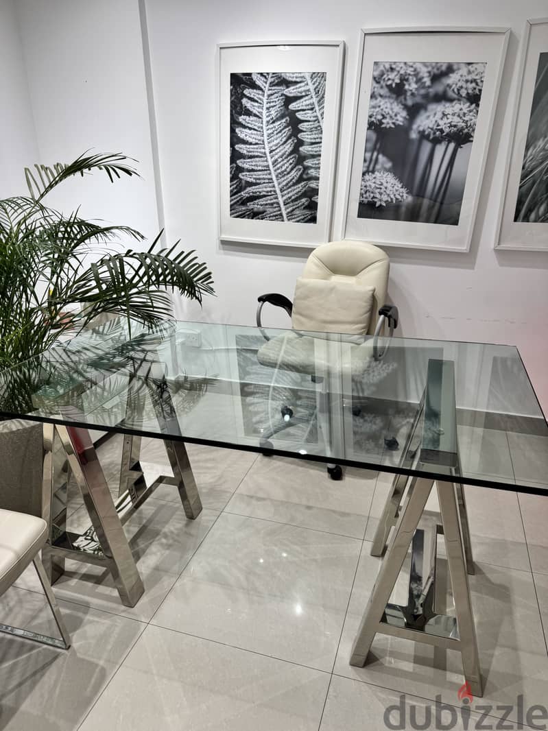 William sonomi desk 1