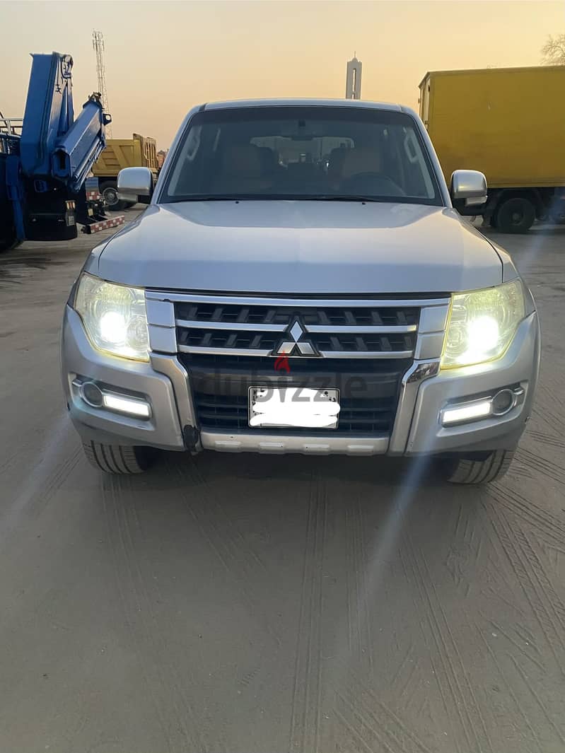 Mitsubishi Pajero 2015 3