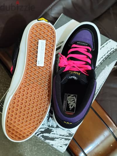 Van's Shoe Brand New Original  Size 46  Pick Up From Hawally Block 11
