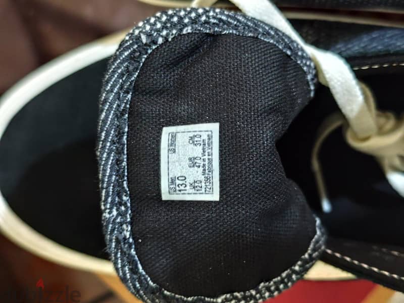 Van's Shoe Brand New Original  Size 46  Pick Up From Hawally Block 11 1