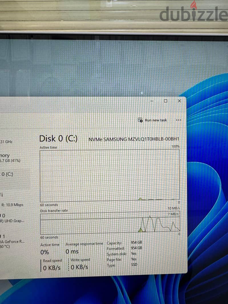 HP pavilion All-in-one Desktop 27-calxxxx itel. i7. . 12TH 3