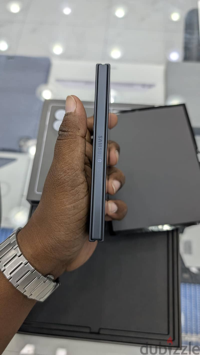 Samsung Galaxy Z Fold 8 5