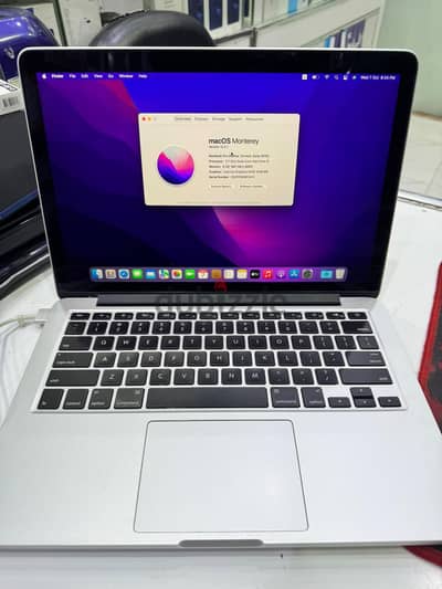 MacBook Pro Retina 13inch 2015Model  Intel i5  Ram 8GB  Stroge 128GB