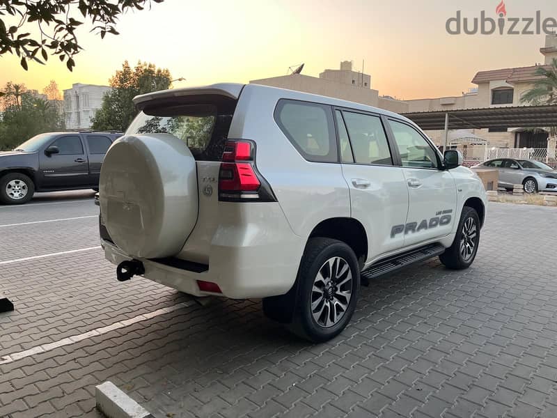 Toyota Prado 2023 1