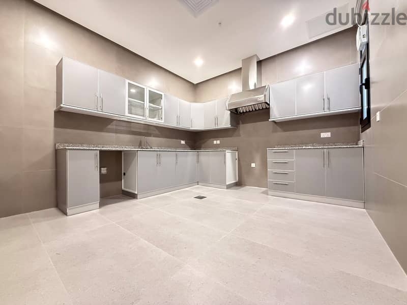 Rumaithiya – Lovely, Spacious, Unfurnished Four Bedroom Floor 7