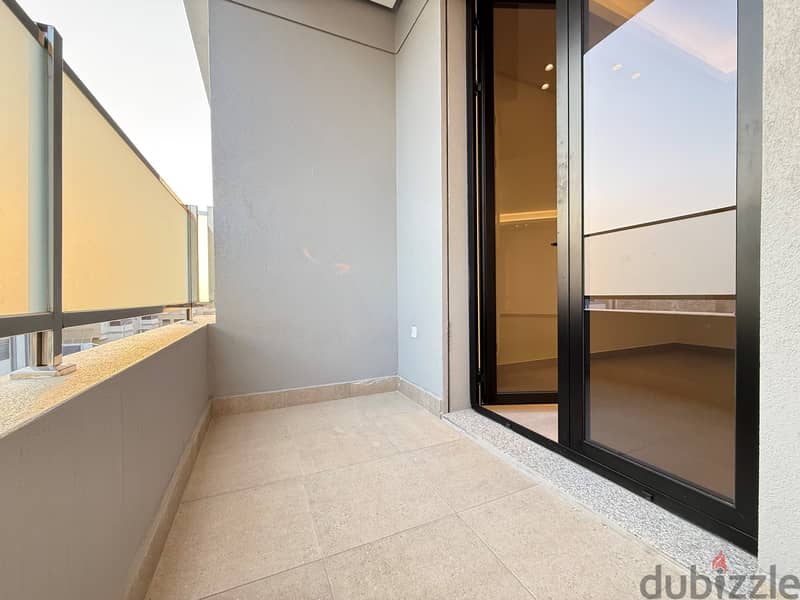 Rumaithiya – Lovely, Spacious, Unfurnished Four Bedroom Floor 15