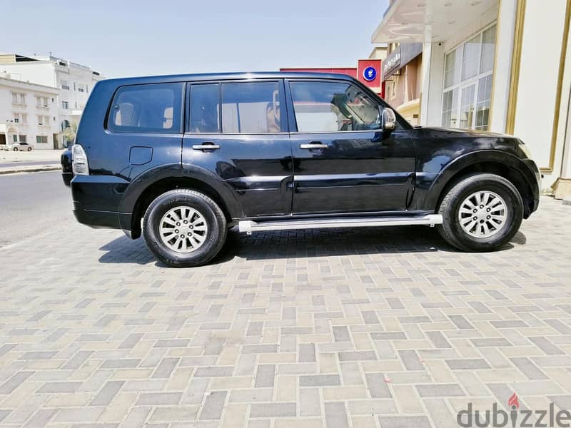 Mitsubishi Pajero 2011 v6 original paint 1