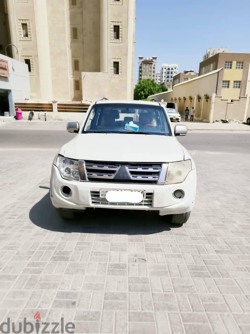 Mitsubishi Pajero 2013 v6 4X4 2