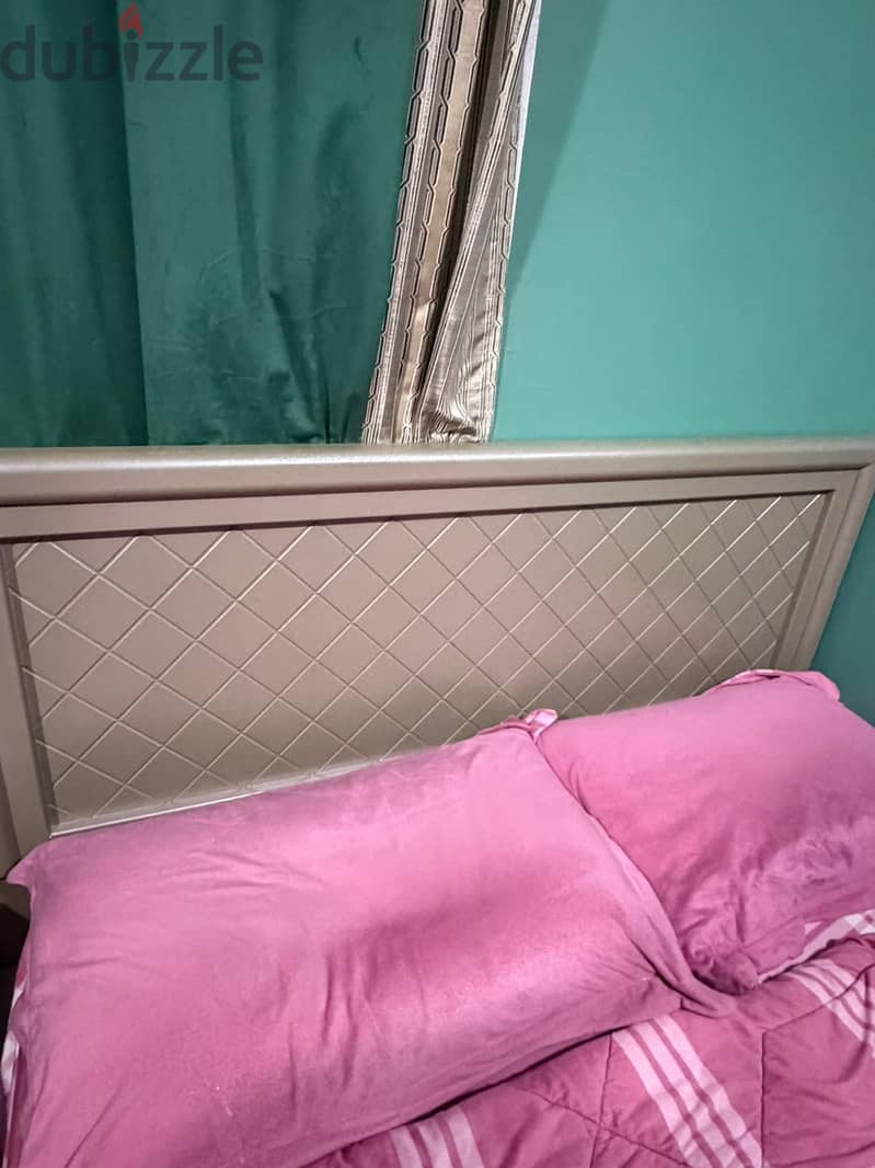mild grey theme full set :bed,cabinet,queen bed ,dressing side table 2