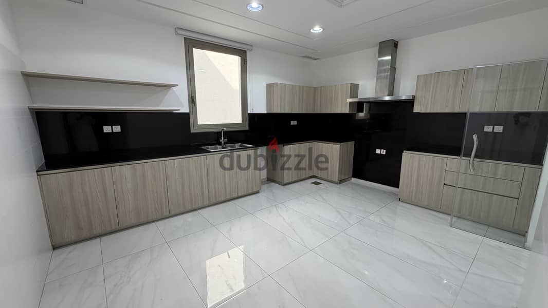3 Master Bedroom Floor in Rawda 3