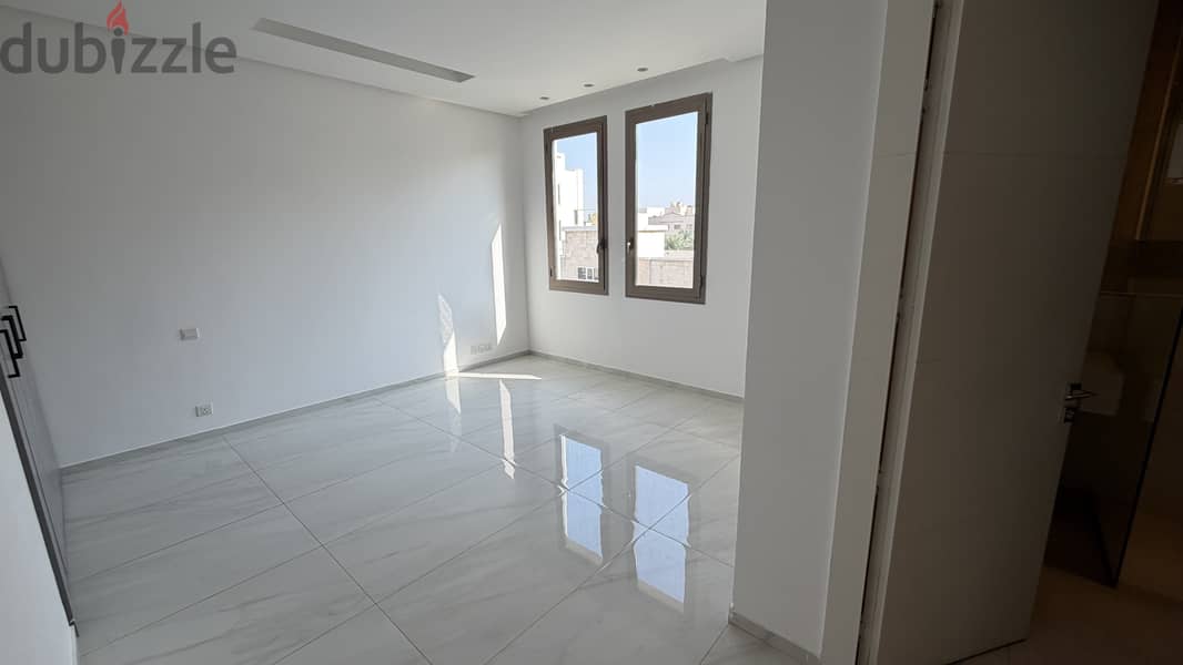 3 Master Bedroom Floor in Rawda 9