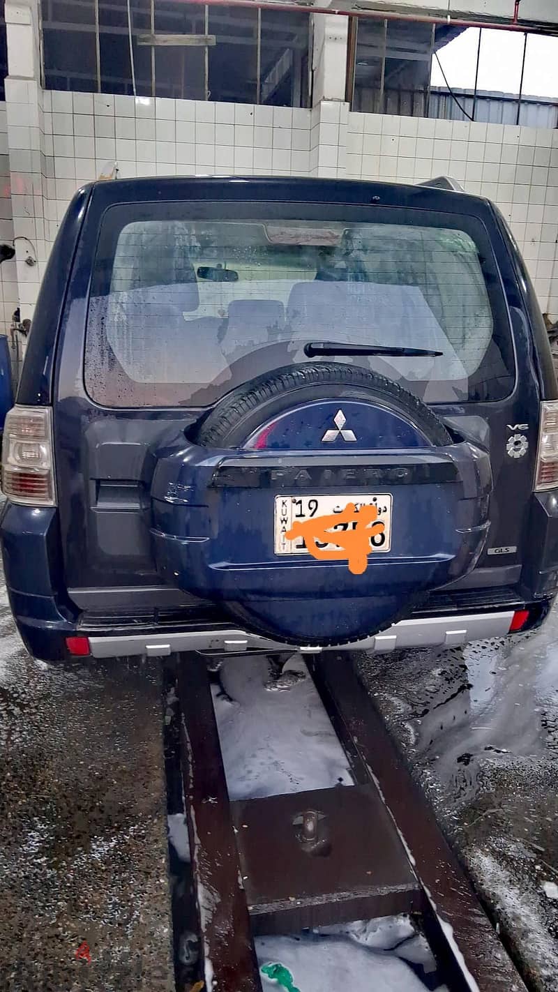 Mitsubishi Pajero 2010 2