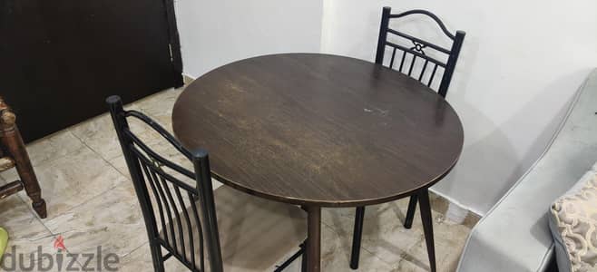TABLE WITH 2 CHAIR