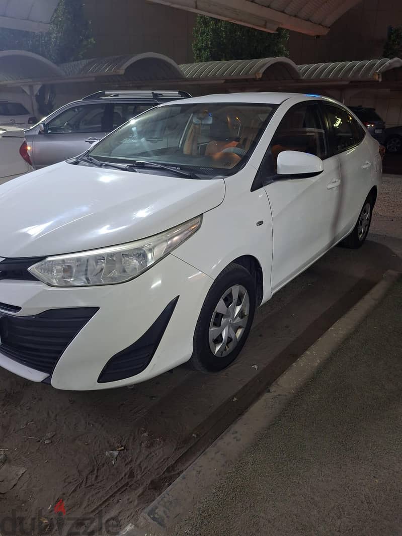 Toyota Yaris 2019 1.5E 13