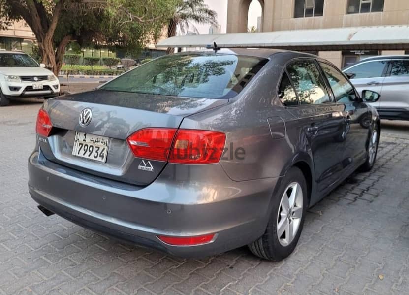 Volkswagen Jetta 2015 1