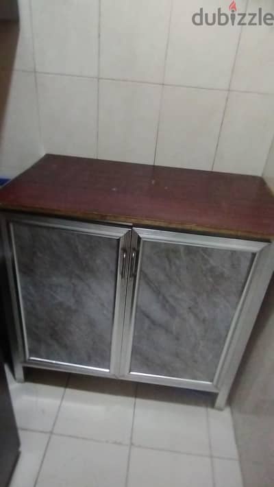 kitchen cabinet & cupboard