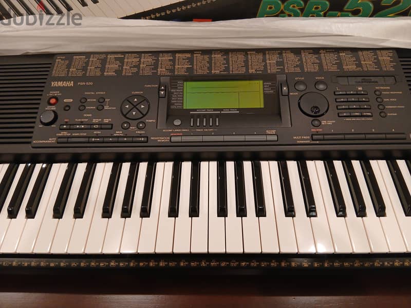 Yamaha Portatone PSR-520 3