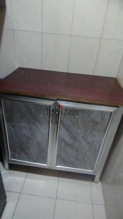 kitchen cabinet & cupboard