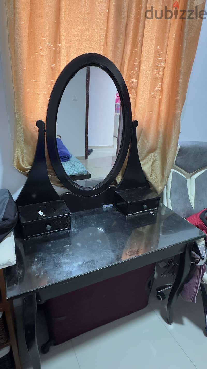 Dressing table 1
