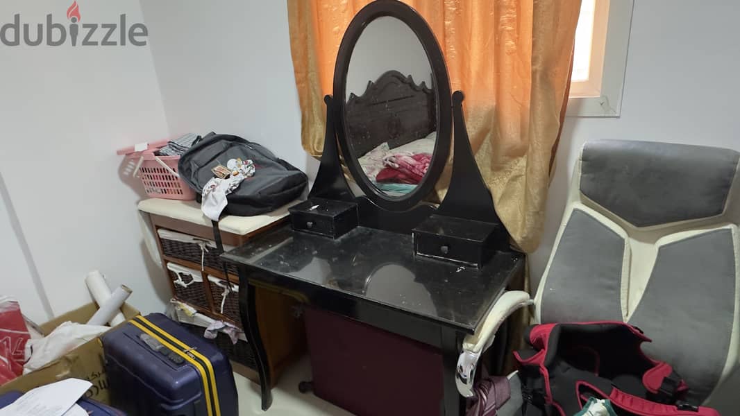 Dressing table 2