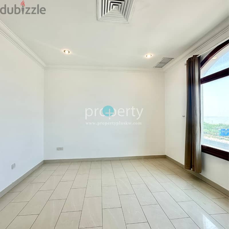 Unfurnished 3 bedroom apartments with balcony for rent in Sulaibikhat 11