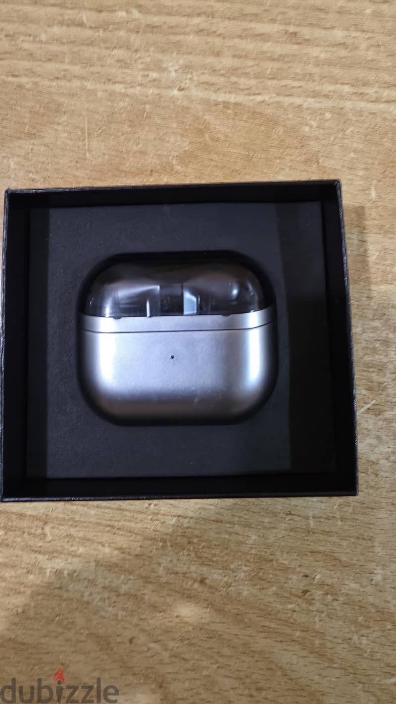 Samsung Galaxy Buds 3 Pro (Silver) Like New / Full Box Included 4
