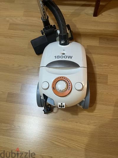 vacuum cleaner Daewoo 1800 watts throwing price