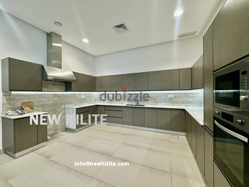 Brand New 5 bedroom Town house for rent in Abu fatira 9