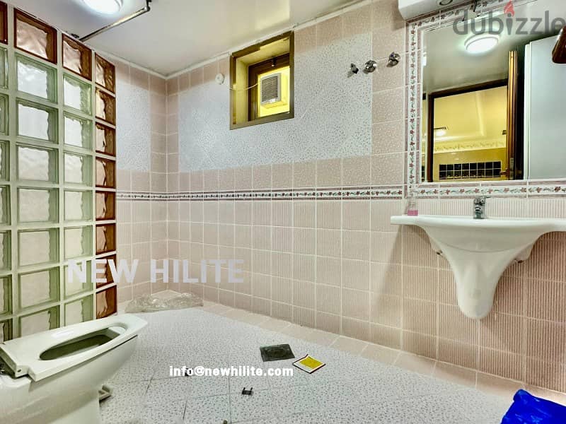 Spacious 7-Bedroom Villa for Rent in Adan 7