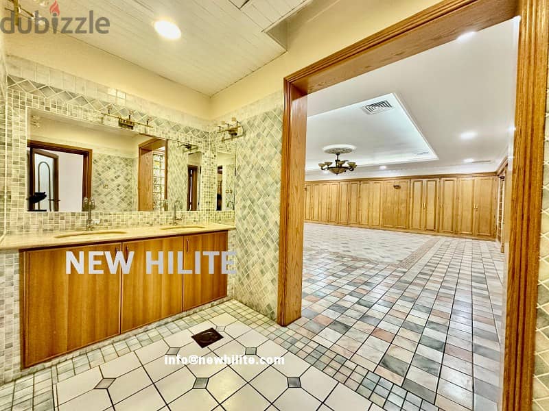Spacious 7-Bedroom Villa for Rent in Adan 12
