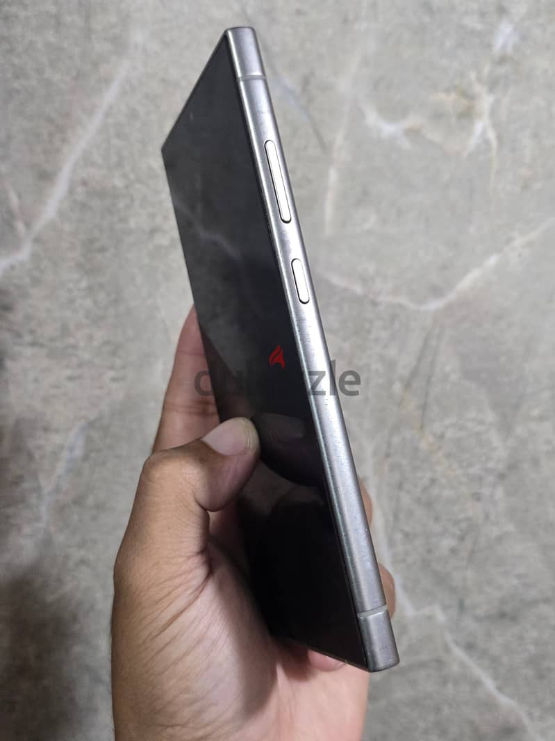 SAMSUNG S24 ULTRA 4