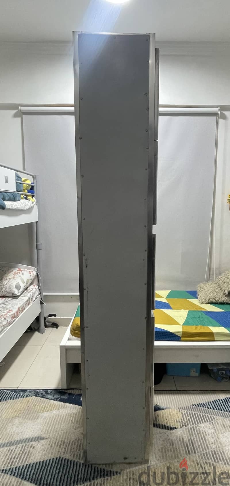 Wall-mounted Aluminum Storage Cabinet 5 doors Excellent condition 1